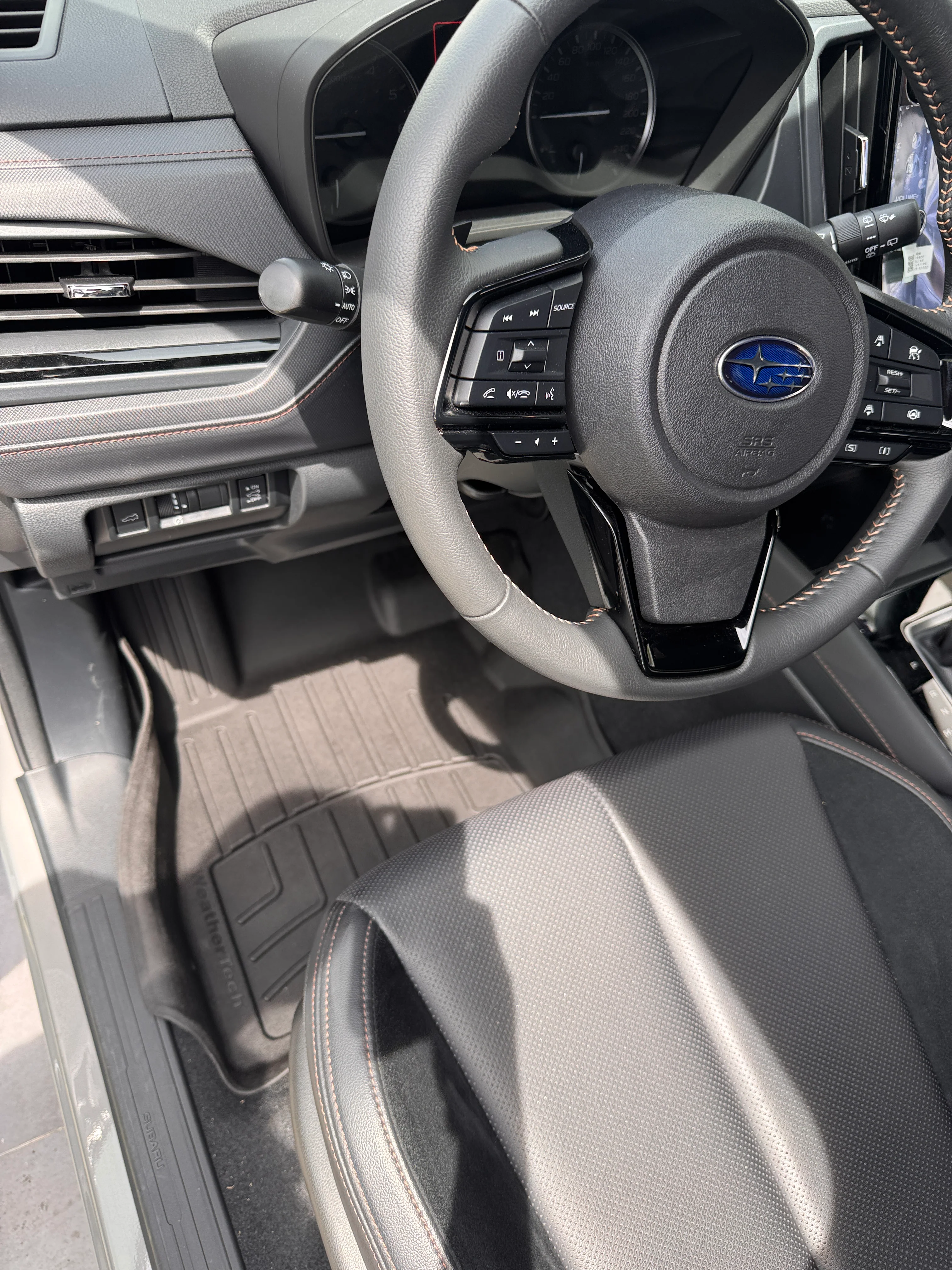 Tapetes Weathertech Forester 2026+ 1ra Fila - Image 2