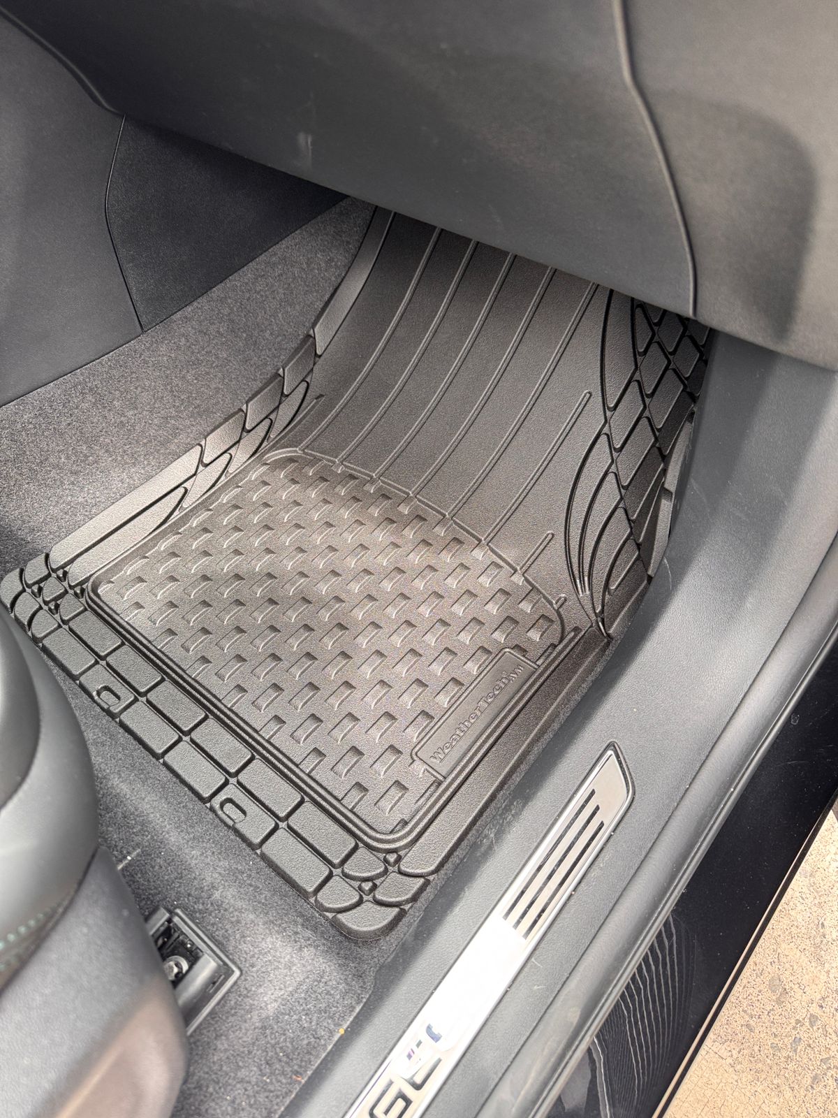 Tapetes Weathertech Universales Geely Monjaro 1ra Fila - Image 3